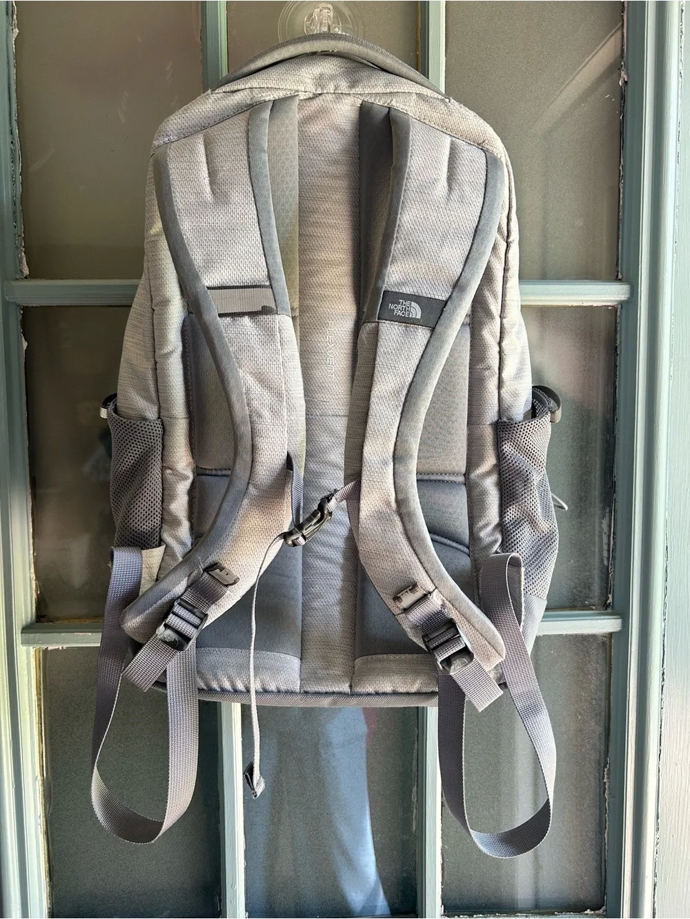 The North Face Jester Backpack Laptop Sleeve Daypack Travel Bag 27 L White Grey